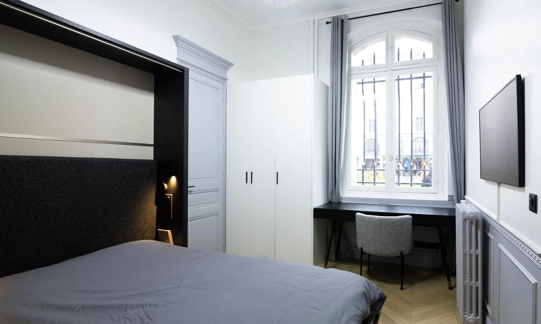 Appartement Neuf Et Luxueux Climatise A Paris 17 France