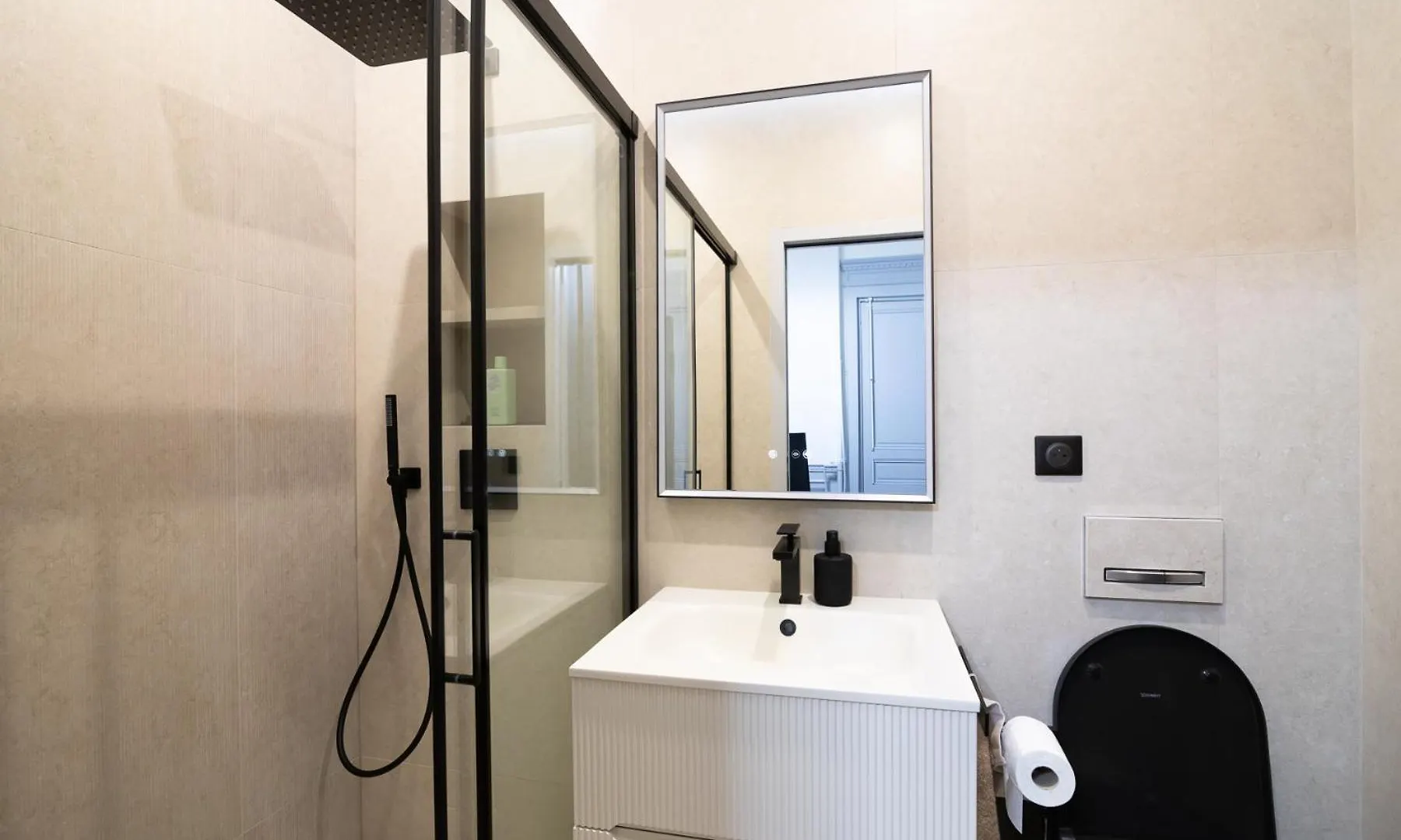 Apartment Appartement Neuf Et Luxueux Climatise A Paris 17 France